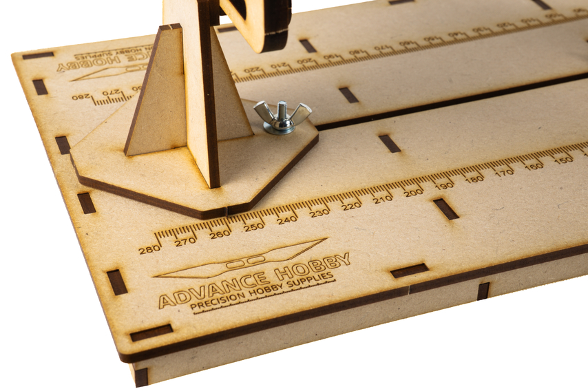 Measuring guides engraved into the Cruiser jig baseboards