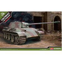 Academy 1/35 German Panther Ausf. G Plastic Model kit [13523]