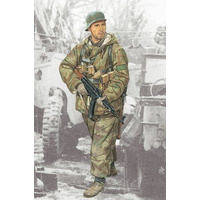 Dragon 1/16 Feldwebel 352nd Volksgrenadier Division Plastic Model Kit [1629]