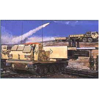 Dragon 1/35 M270 MLRS w/M26 Rocket Pods [3523]