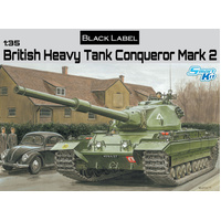 Dragon 1/35 British Heavy Tank Conqueror Plastic Model Kit [3555]
