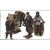 Dragon 1/35 German Self-Propelled Gun Crew [6016]