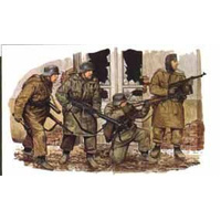 Dragon 1/35 Panzer Grenadiers (Kharkov 1943) Plastic Model Kit [6059]