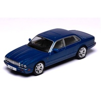 IXO Models 1/43 Jaguar XJ8 (X308) 1998 Metallic Blue