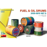 MiniArt 1/24 Fuel & Oil Drums 1930-50's Set 2 Plastic Model Kit