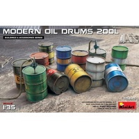 MiniArt 1/35 Modern Oil Drums (200l) Plastic Model Kit