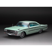 Sun Star 1/18 1963 Ford Galaxie 500/XL Hardtop - Glacier Blue