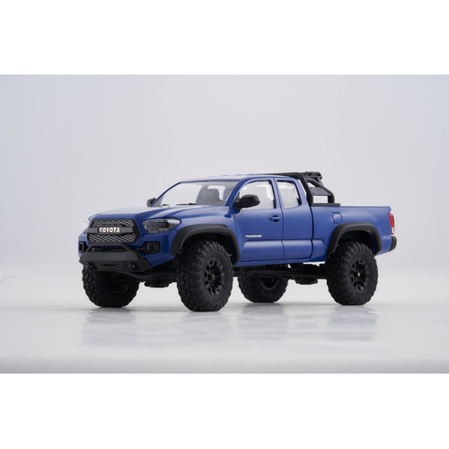 FMS 1/24 Toyota Tacoma Blue RTR