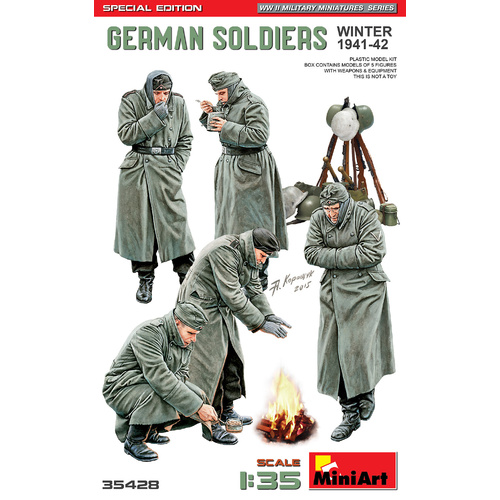 MiniArt 1/35 German Soldiers (Winter 1941-42) Special Edition Plastic Model Kit