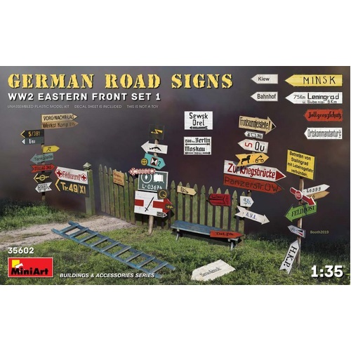 MiniArt 1/35 German Road Signs WW2 (Eastern Front Set 1) Plastic Model Kit