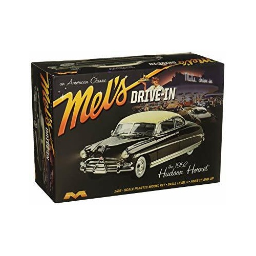 Moebius 1/25 1952 Hudson Hornet Plastic Model Kit