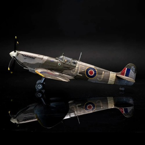 OcCre 1/24 Spitfire MK-IXC-EN398 Model Kit