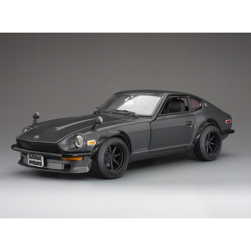 Sun Star 1/18 1971 Datsun 240Z - Dark Gray