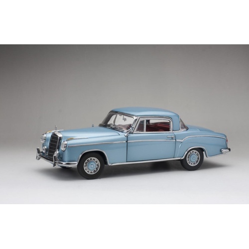 Sun Star 1/18 1958 MERCEDES-BENZ 220SE COUPE - Light Blue Metallic