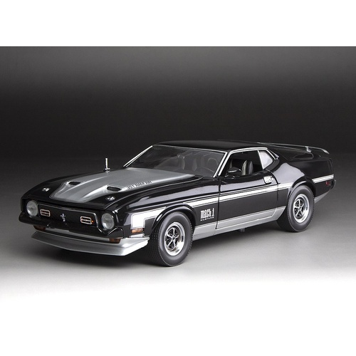 Sun Star 1/18 1971 Ford Mustang MACH 1 - Raven Black