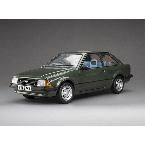 Sun Star 1/18 1981 Ford Escort MKIII GL Saloon - Forest Green (RHD) Diecast Model Car