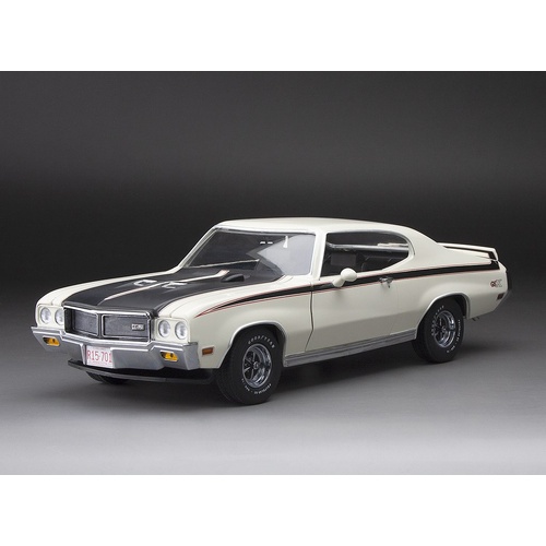 Sun Star 1/18 1970 Buick GSX - Apollo White